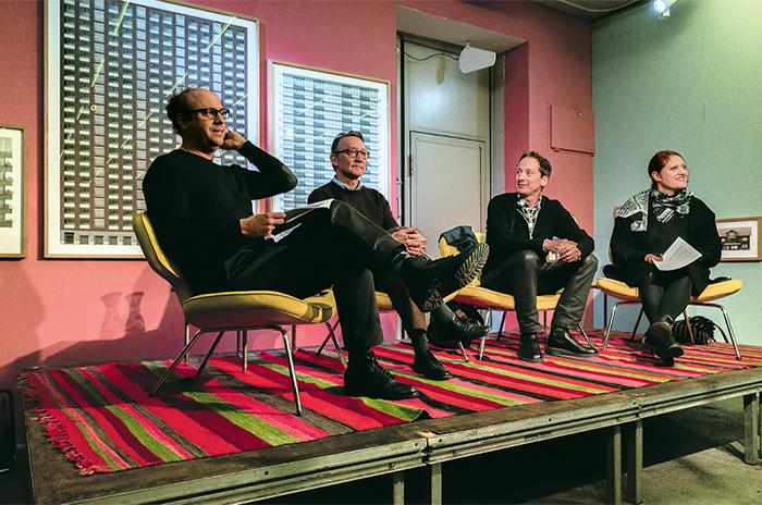 Una conversación crítica entre Maria Conen, Oliver Lütjens, Adam Caruso y Peter St John