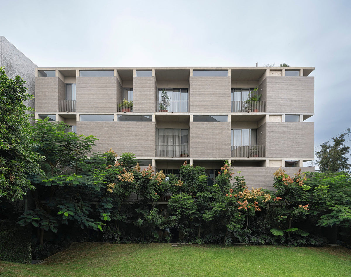 Turín Residential Building - Macías Peredo