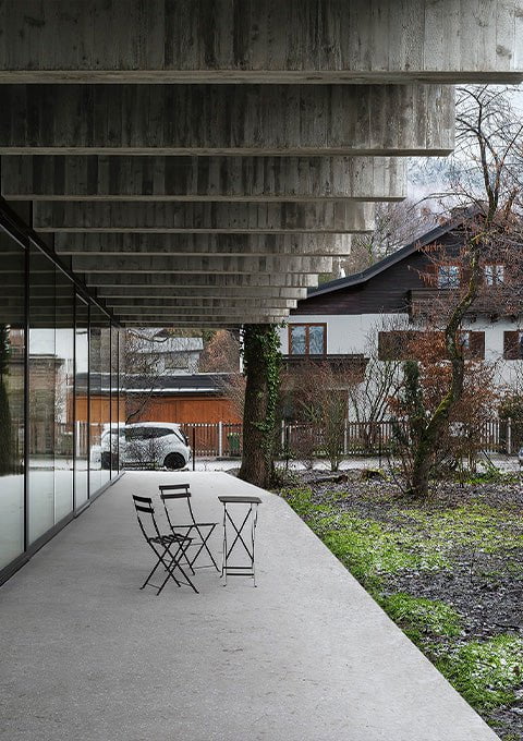 Casa con una gran cubierta - Christian Kerez