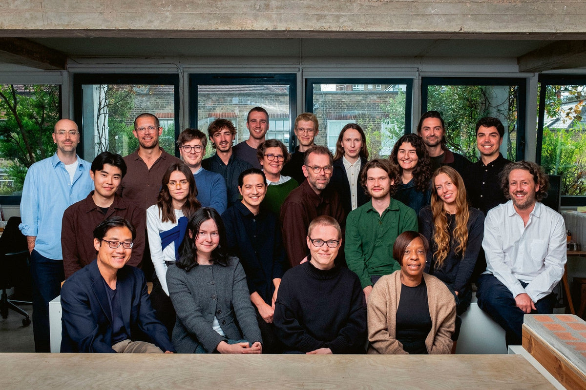 6a architects: Sobre el Terreno. Una Conversación con Stephanie Macdonald, Tom Emerson y Owen Lo Watson, por Mio Tsuneyama y Fuminori Nousaku