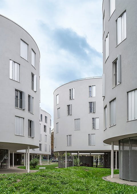 Apartments on Avenue Maréchal Faloye - SANAA