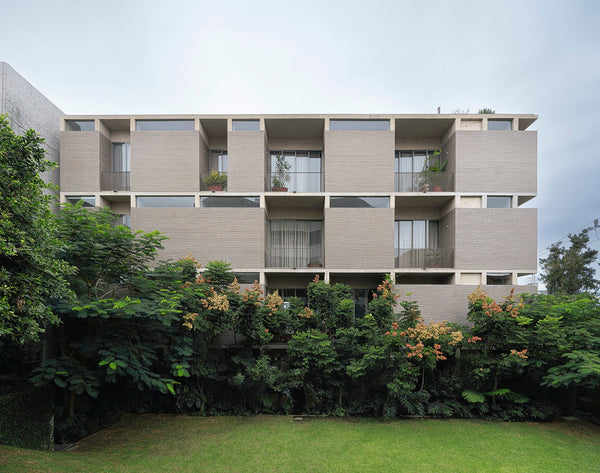 Turín Residential Building - Macías Peredo