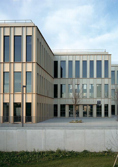 David Chipperfield - Edificio MBA en la Escuela HEC de París