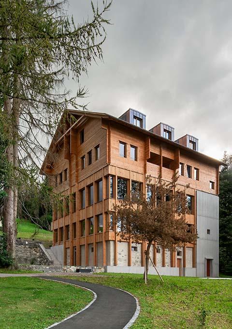 Gasthaus Hergiswald. Guesthouse in Obernau - Gion A. Caminada